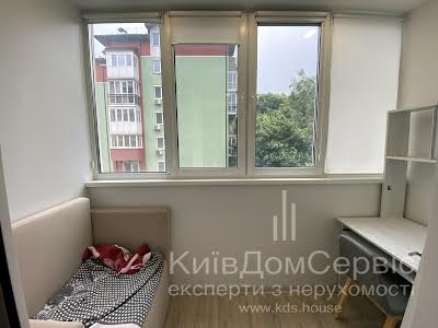 квартира за адресою Академіка Лебедєва вул., 1/8