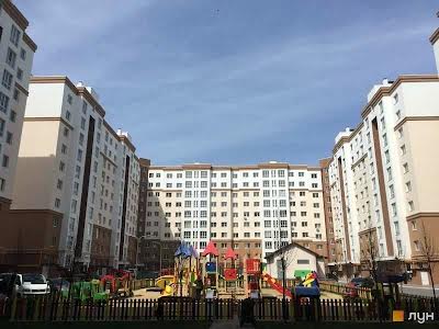 квартира за адресою Героїв Небесної Сотні просп., 40/1