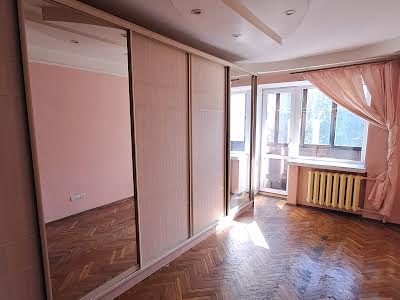 квартира по адресу Леси Украинки бульв., 5