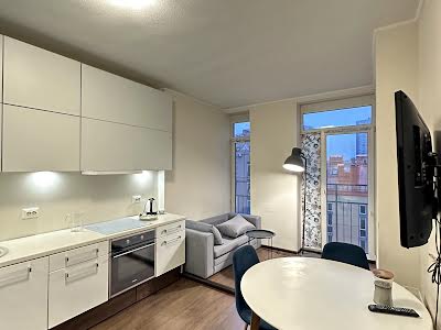 квартира за адресою Регенераторна вул., 4 к7