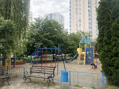 квартира по адресу Киев, Драгоманова ул., 6-А
