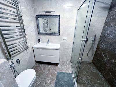 квартира по адресу Драгоманова ул., 1