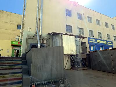 комерційна за адресою Івана Пулюя вул., 5