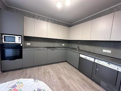 квартира за адресою Вишняківська вул., 7-Б