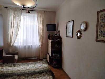 квартира за адресою Павла Загребельного вул. (Миколи Раєвського), 28