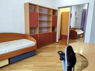 квартира за адресою Івана Мазепи вул. (Січневого Повстання), 3