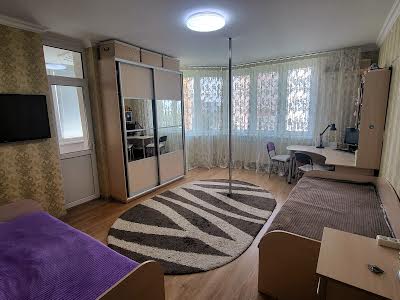 квартира по адресу Олены Пчилки ул., 6-А