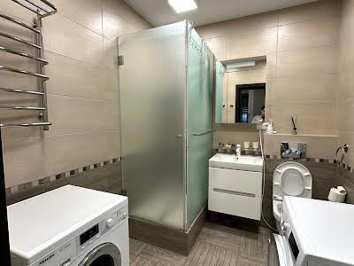 квартира за адресою Драгоманова вул., 2