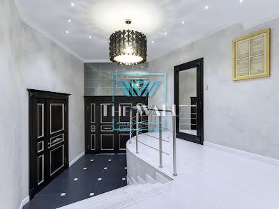 комерційна за адресою Олегівська вул., 43а