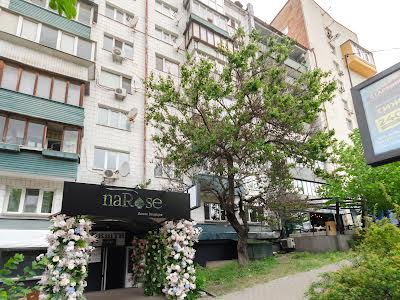 квартира за адресою Велика Васильківська вул. (Червоноармійська), 112