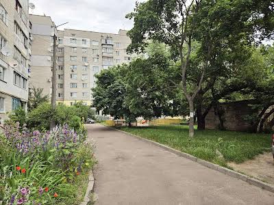 квартира за адресою Білогородська вул., 45