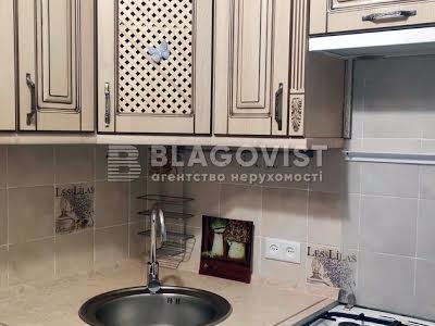 квартира за адресою Солом'янська вул., 16