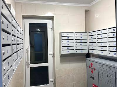квартира за адресою Київ, Драгоманова вул., 31