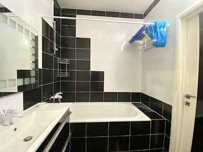 квартира за адресою Регенераторна вул., 4 к1