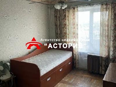 квартира за адресою Героїв Крут вул. (12 Квітня), 65