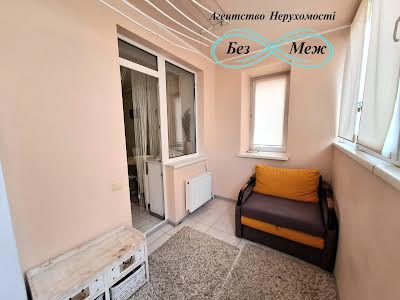квартира за адресою Боголюбова вул., 10