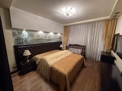 квартира за адресою Миколи Бажана просп., 10