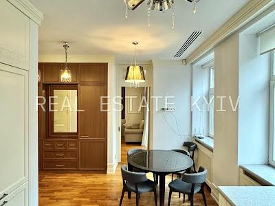 квартира за адресою Рейтарська вул., 11