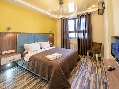 квартира за адресою Шота Руставелі вул., 44