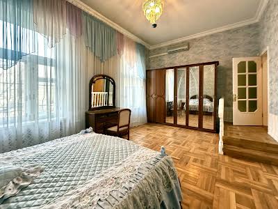 квартира за адресою Олександра Кониського вул., 30