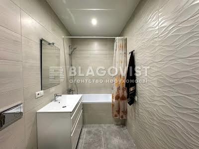 квартира по адресу Ревуцкого ул., 40г