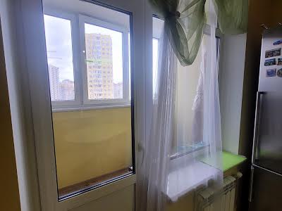 квартира за адресою Авіаконструктора Ігоря Сікорського вул. (Танкова), 4Г
