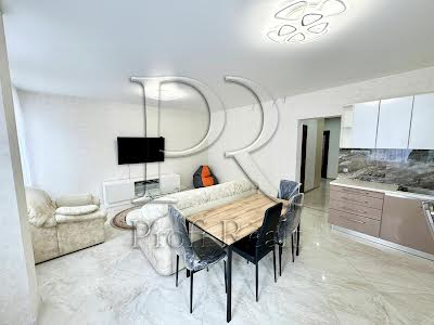 квартира за адресою Регенераторна вул., 4к9