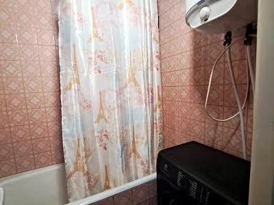 квартира за адресою Стратегічне шосе (Науки), 21