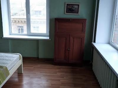 квартира по адресу Стельмаха Михаила ул., 6