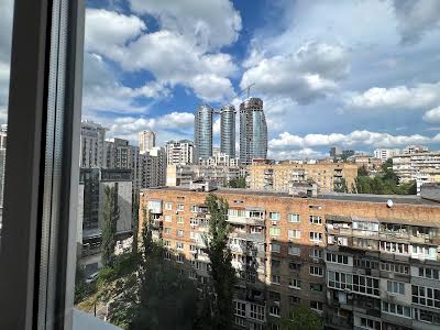 квартира по адресу Академика Филатова ул., 2/1