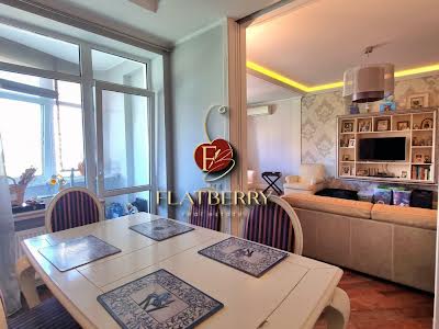 квартира за адресою Лесі Українки, 30Б