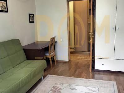 квартира за адресою Черняховського вул., 12