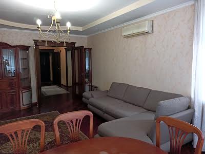 квартира за адресою Микільсько-Слобідська вул., 2Б