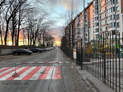 квартира за адресою Софіївський пров., 18