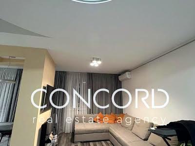 квартира за адресою Феодосійська вул., 1