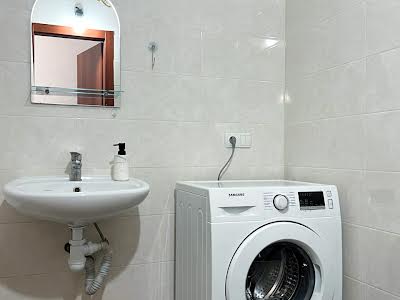 квартира за адресою Сергія Данченка вул., 1