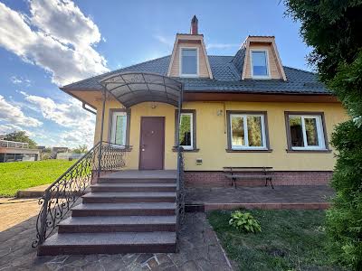 будинок за адресою с. Осещина, лугова, 1