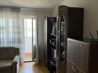 квартира по адресу Ревуцкого ул., 42
