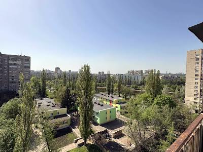 квартира по адресу Флоренции ул., 12-А