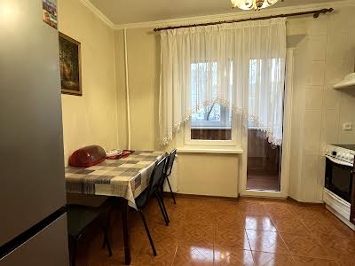 квартира за адресою Оноре де Бальзака вул., 18