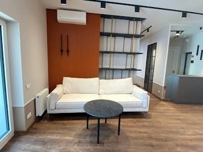 квартира за адресою Буслівська вул., 12
