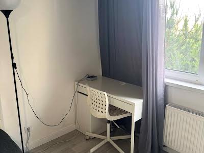 квартира за адресою Київ, Практична вул., 3
