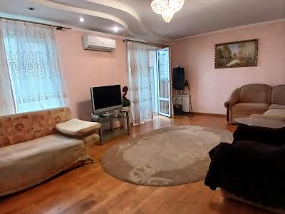 квартира по адресу Анны Ахматовой ул., 43