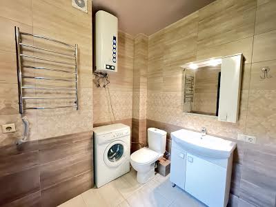квартира за адресою Драгоманова вул., 2
