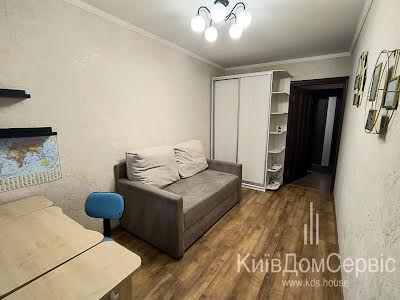 квартира за адресою Межигірська вул., 50