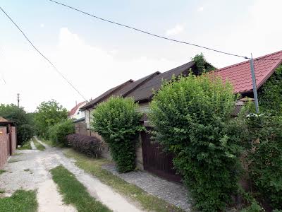будинок за адресою с. Круглик, Центральна
