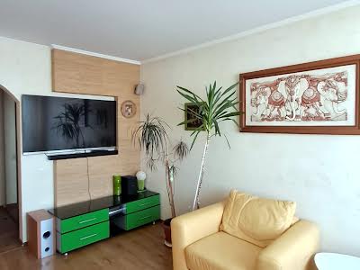 квартира за адресою Мілютенка вул., 17А