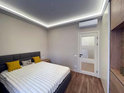 квартира за адресою Зарубинецька вул., 4