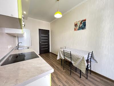 квартира за адресою Драгоманова вул., 2