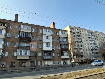 квартира за адресою Автозаводська вул., 87а